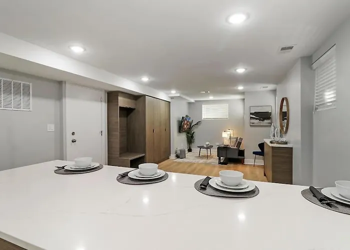 2br Close To Local Cafes & Stores - Magnolia G *