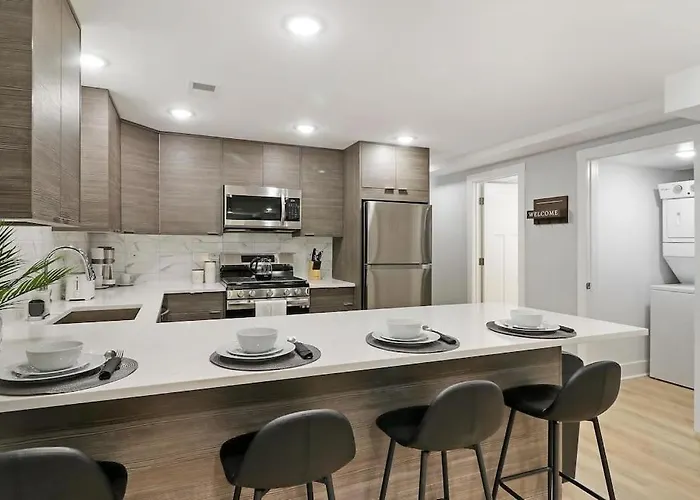 2br Close To Local Cafes & Stores - Magnolia G Apartment Chicago