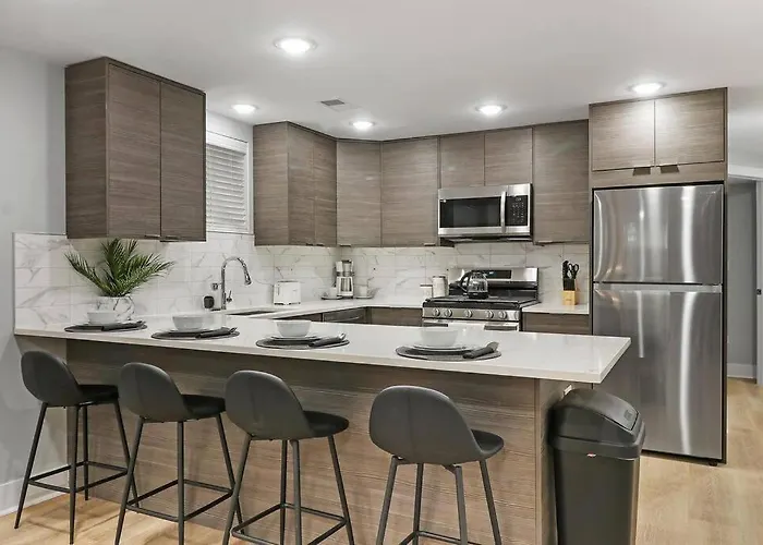 2br Close To Local Cafes & Stores - Magnolia G Apartment